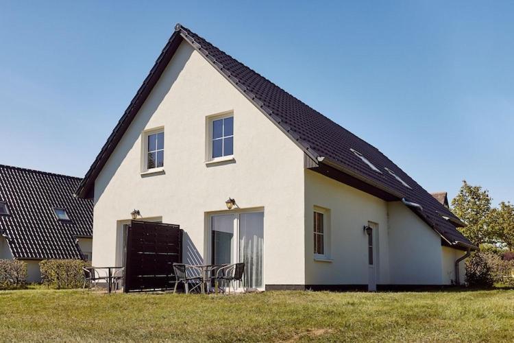 Holiday Resort Van Der Valk, Linstow Dobbin-Linstow Exterior photo